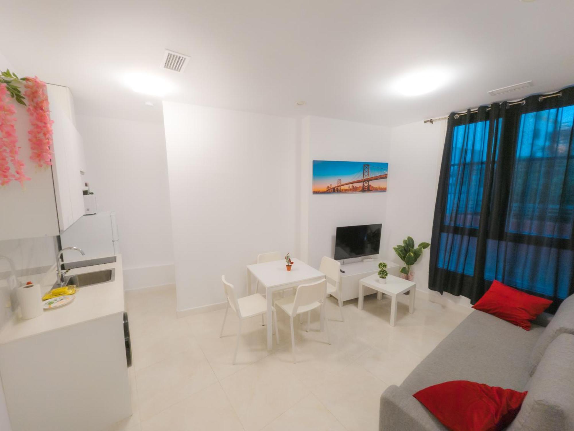 Rental San Luis Sevilla Bagian luar foto